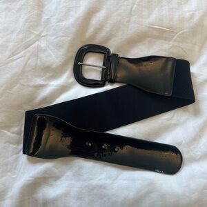Black Chunky Stretch Patent Leather Belt